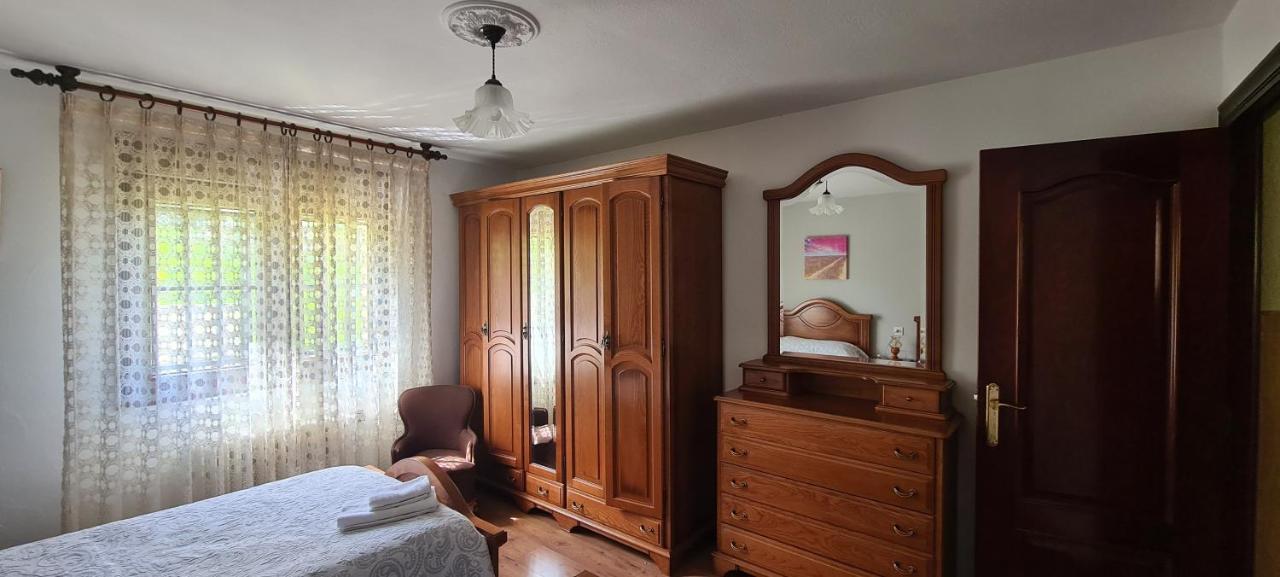 Villa Teresa Onís Buitenkant foto